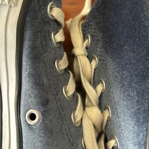 Women's Converse Blue Velvet Low Top Sneakers Size 7.5 - Picture 11 of 11